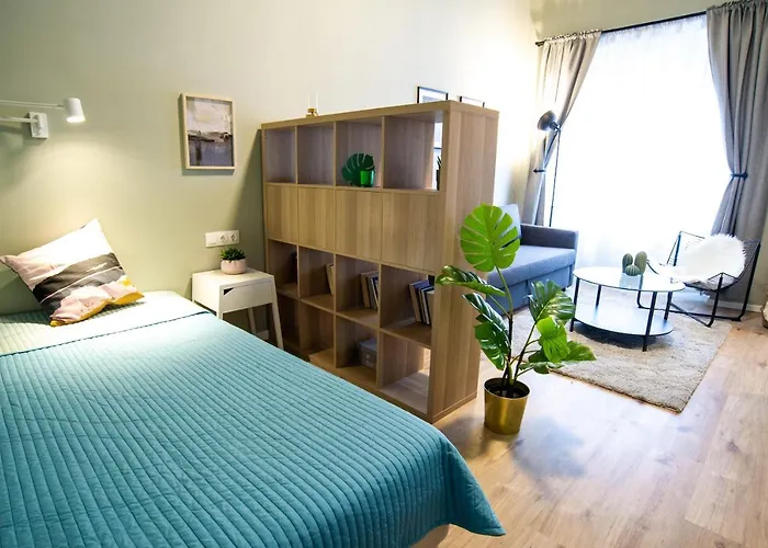 Cozy On The Boulevard. *