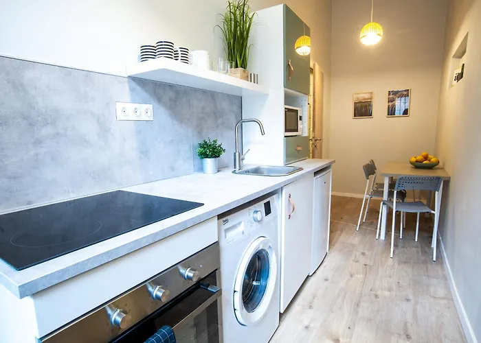 Cozy On The Boulevard. *